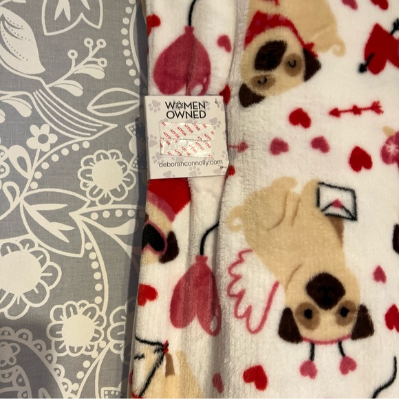 Women Owned Dog Design Valentine Day Throw Blanket - Picture 2 of 5